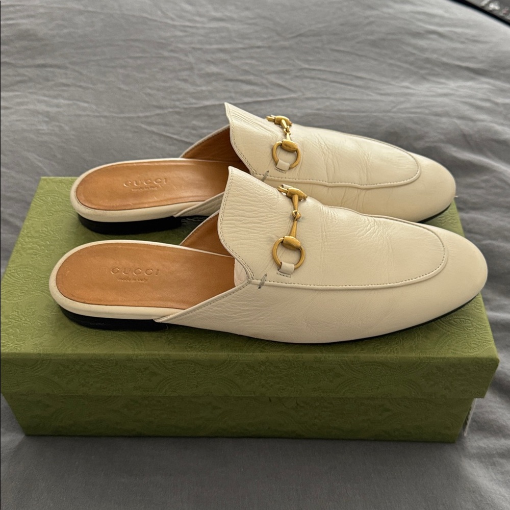 Gucci Womens Princetown Cream Leather
Gold Horsebit Mules Slippers. Made in 🇮🇹 - Picture 3 of 11